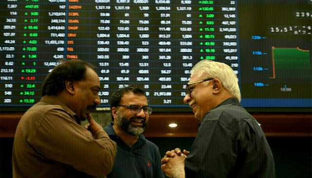 سرمایہ کاروں کی بجٹ سے امیدیں، انڈیکس پہلی بار 1 لاکھ 22 ہزار 600 کی ریکارڈ بلند ترین سطح پر پہنچ گیا