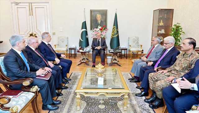وزیراعظم سے ترکیہ کے وزیرخارجہ و وزیردفاع کی ملاقات، ترک کمپنیوں کو سرمایہ کاری کی دعوت