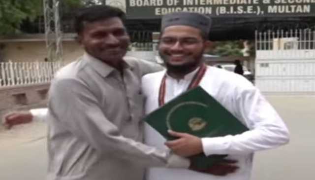 میٹرک بورڈ ملتان کے امتحان میں رکشہ ڈرائیور کا بیٹا سب پر بازی لے گیا
