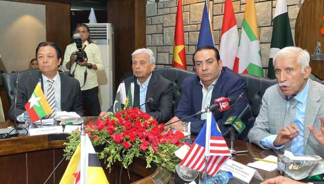 سرمایہ کاری کے لیے پاکستان بہترین مقام بن چکا ہے، وفاقی وزیر نجکاری کمیشن