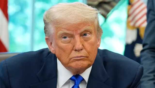 ٹرمپ کا کینیڈا پر تجارتی دباؤ میں اضافہ، درآمدات پر 35 فیصد نیا ٹیرف نافذ کرنے کا اعلان