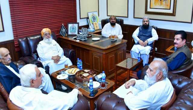 پیپلزپارٹی کے وفد کی مولانا فضل الرحمان سے ملاقات، سینیٹ انتخابات کے حوالے سے مشاورت