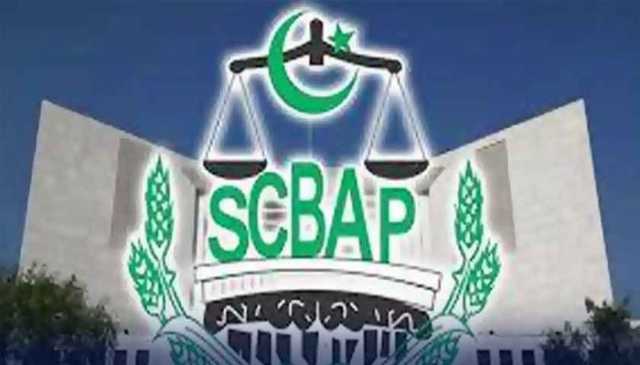عدالتی فیسوں میں اضافے پر سپریم کورٹ اور بار آمنے سامنے