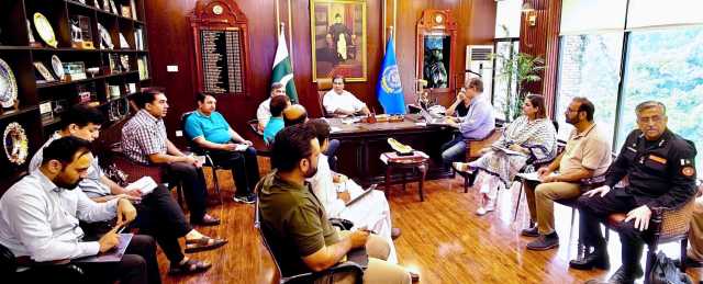 چیئرمین سی ڈی اے کی اسلام آباد میں جاری ترقیاتی کام بروقت مکمل کرنے کی ہدایت