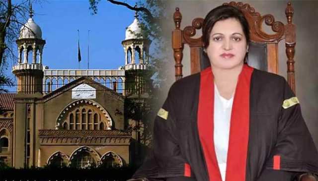چیف جسٹس لاہور ہائیکورٹ عالیہ نیلم کے اقدامات، 500روپے کورٹ فیس کا نوٹیفکیشن واپس