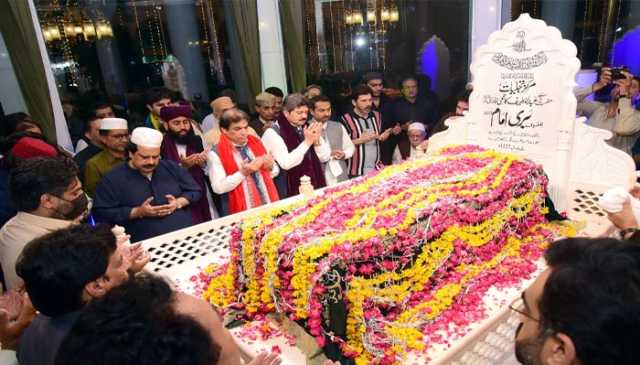 بری امام سرکار کے سالانہ عرس کی تیاریاں عروج پر پہنچ گئیں،مزار کو غسل دینے کی تقریب