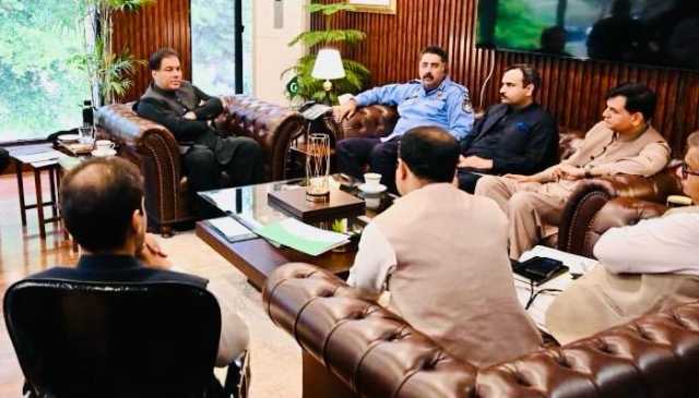 اسلام آباد میں امن و امان کی مزید بہتری اور سیکورٹی کے فول پروف انتظامات کو یقینی بنانے سے متعلق ایک اعلی سطحی اجلاس کا انعقاد