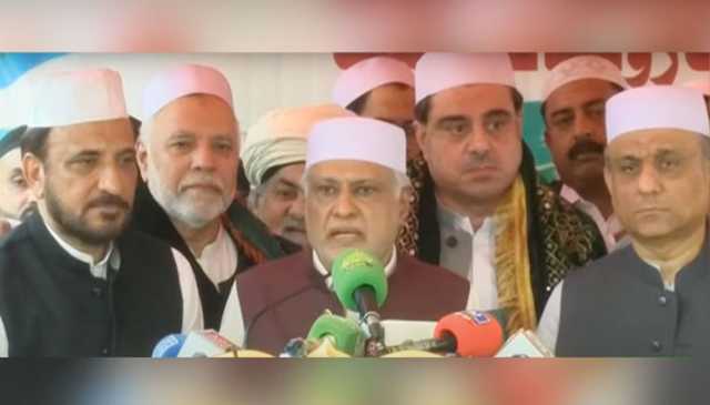 افواہوں پر توجہ نہ دیں، حکومت اپنی مدت پوری کریگی، نائب وزیراعظم اسحاق ڈار