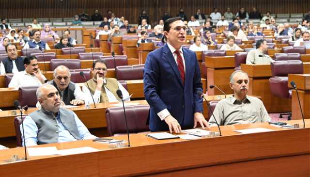 پی ٹی آئی کو بڑا دھچکا؛ قومی اسمبلی سے تین اہم عہدے اور کمیٹیوں کی رکنیت واپس لے لی گئی