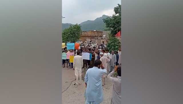 سی ڈی اے کا سیدپور ماڈل ویلج میں تجاوزات کے خلاف آپریشن، مقامی افراد کا شدید احتجاج