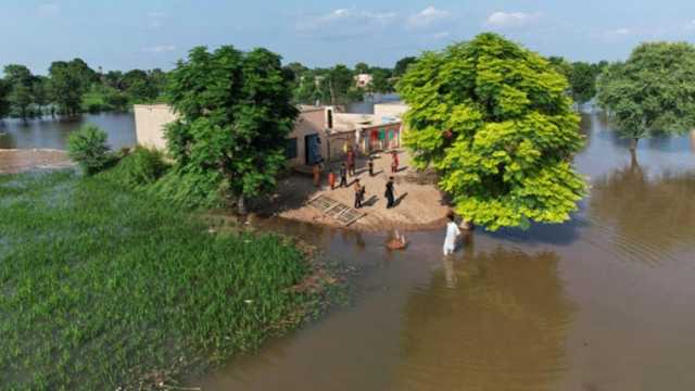 سیلاب کی تباہ کاریاں، راستے بحال نہ ہونے سے متاثرین کو گھر واپسی میں مشکلات