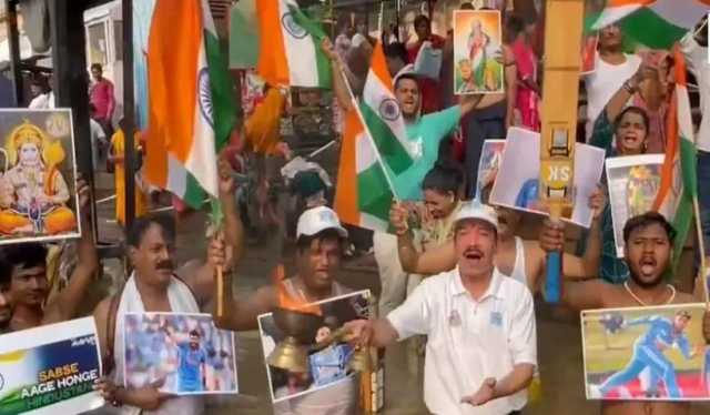 پاکستان سے ہار کا خوف، بھارتی پوجا پاٹ پر اتر آئے