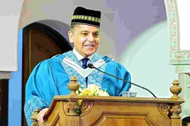 وزیراعظم کو انٹرنیشنل اسلامک یونیورسٹی ملائیشیا کی جانب سے پی ایچ ڈی کی اعزازی ڈگری عطا کی گئی