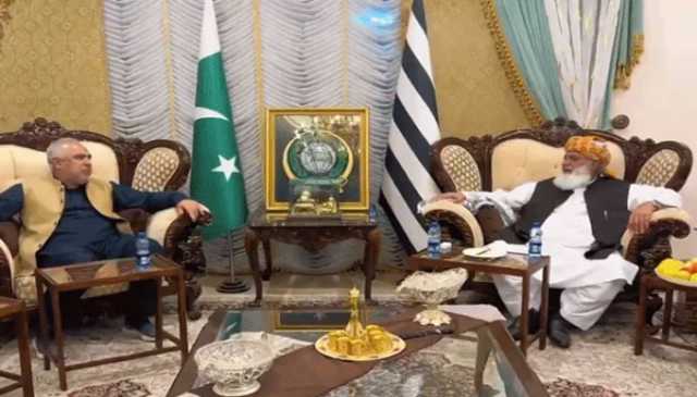 پی ٹی آئی وفد کی فضل الرحمان سے ملاقات، محمود اچکزئی کی بطور اپوزیشن لیڈر نامزدگی پر اتفاق