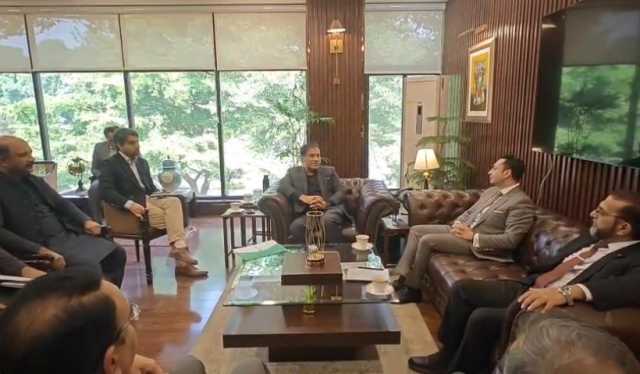 وزیر اعظم کے کوآرڈینیٹر برائے سیاحتی امور سردار یاسر الیاس خان کی چیئر مین سی ڈی اے محمد علی رندھاوا سے ملاقات