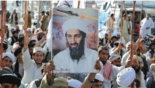 اسامہ بن لادن عورت کا بھیس بدل کر افغانستان سے پاکستان پہنچا،سابق سی آئی اے افسر کا انکشاف