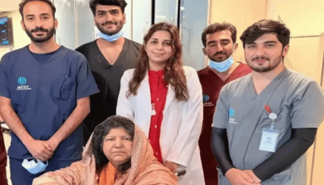 عابدہ پروین ہسپتال منتقل، گلوکارہ کی حالت کیسی ہے؟