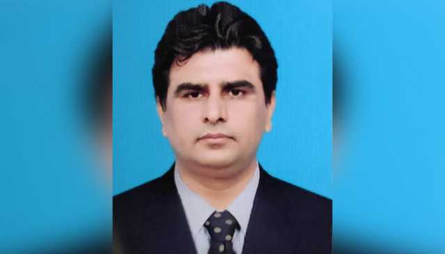فیڈرل گورنمنٹ ایمپلائز ہاؤسنگ اتھارٹی کے ڈائریکٹر لینڈ کو بلیو ایریا میں قتل کردیا