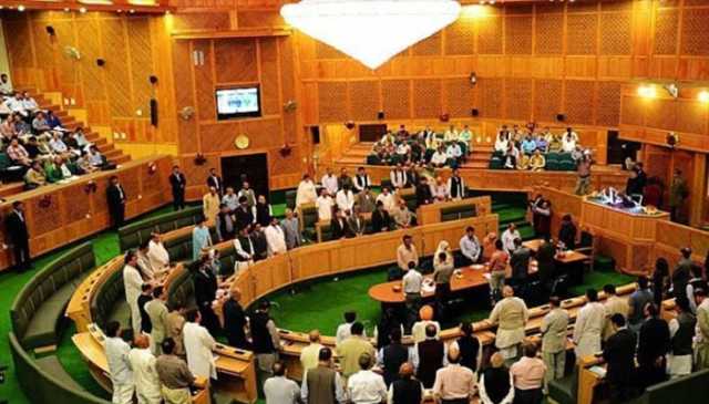 وزیر اعظم آزاد کشمیر کے مستعفی ہونے سے انکار پر عدم اعتمادلانے کی تیاریاں مکمل ،پی پی کی ن لیگ کو حکومت کا حصہ بننے کی دعوت