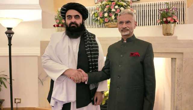 نئی دہلی میں طالبان ملاقات کے دوران جھنڈے غائب، بھارت کے سفارتی آداب پر سوال اٹھ گئے
