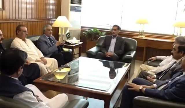 پیپلز پارٹی اور ن لیگ کے رہنمائوں کی اسپیکر سے ملاقات ، دونوں جماعتوں کا لفظی جنگ بند کرنے پر اتفاق