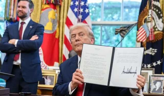 قطر پر حملہ امریکی امن و سلامتی کیلئے خطرہ سمجھا جائیگا، ٹرمپ نے ایگزیکٹو آرڈر پر دستخط کردیئے