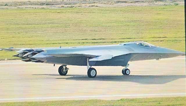چین کے 6 جنریشن اسٹیلتھ لڑاکا طیارے کی نئی تصاویر میں کیا خاص ہے؟