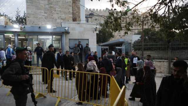 :صیہونی افواج نے تاریخی ابراہیمی مسجد کو کرفیو لگا غیر قانونی آباکاروں کیلیے کھول دیا
