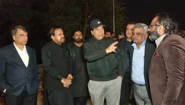 چیئرمین سی ڈی اے محمد علی رندھاوا کا شاہین چوک انڈر پاس منصوبے کا دورہ،جاری تعمیراتی سرگرمیوں کا معائنہ کیا