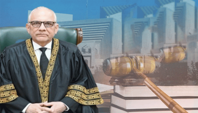 عدالت کو سیاسی اکھاڑہ نہ بنائیں، 27 ویں آئینی ترمیم پڑھ کر آئیں: جسٹس حسن اظہر