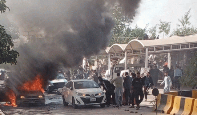 اسلام آباد کچہری کے باہر زوردار دھماکا،9 افراد جاں بحق، متعدد زخمی