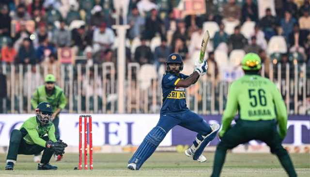 پاکستان نے سری لنکا کو دوسرے ون ڈے میں شکست دے کر سیریز میں 2صفر کی فیصلہ کن برتری حاصل کرلی