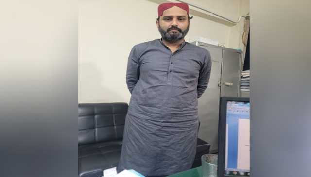 میڈیکل کالجز میں داخلوں کا جھانسہ دیکر کروڑوں روپے ہتھیانے کا معاملہ ، پی ایم ڈی سی ملازم صدام حسین و دیگر کیخلاف فراڈ کا مقدمہ درج ، تفصیلات سب نیوز پر