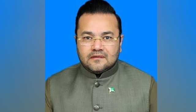 جے یو آئی نے27 ویں آئینی ترمیم کے حق میں ووٹ دینے پر سینیٹر احمد خان کو پارٹی سے نکال دیا