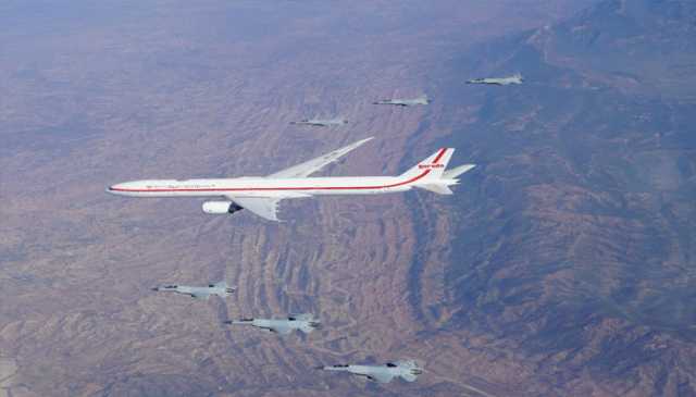 پاک فضائیہ کے لڑاکا طیاروں کی جانب سے انڈونیشیا کے صدر پرا بووو سوبیانتو کا پرتپاک فضائی استقبال