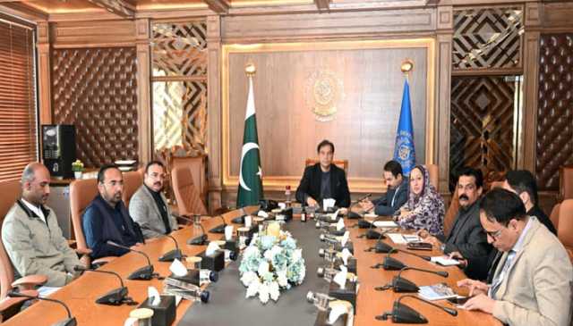 چیئرمین سی ڈی اے محمد علی رندھاوا کی زیر صدارت ای سٹیمپ پیپر کے اجرا اور لینڈ ریکارڈ کی ڈیجیٹائزیشن کے حوالے سے اجلاس