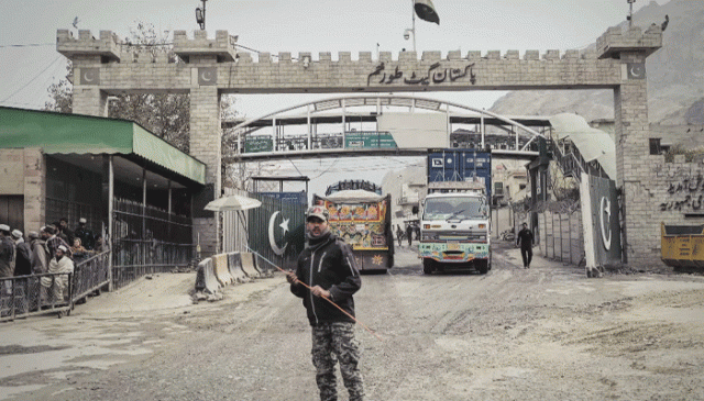پاکستان کا دو ماہ بعد اقوام متحدہ کی امداد کے لیے افغانستان کی سرحد کھولنے کا فیصلہ