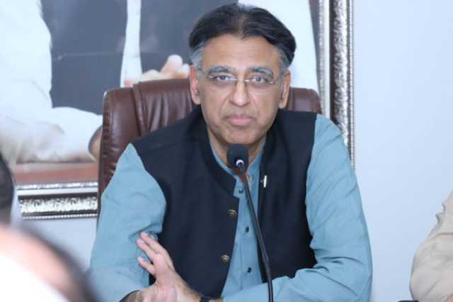 معیشت بیٹھ گئی ہے، سیاسی بحران ختم کیے بغیر حالات بہتر نہیں ہونگے، اسد عمر