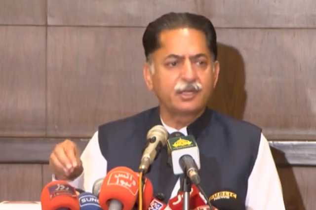 فیض حمید کے ساتھ 2حاضر سروس برگیڈیرز کو بھی سزا ہوئی ہے، جاوید لطیف کا دعوی