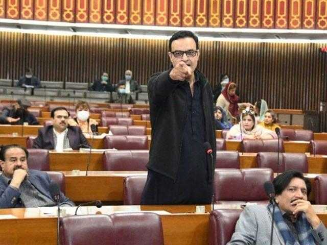 نور عالم نے قومی اسمبلی وسینٹ کے ملازمین کی ترقیوں پر سوال اٹھا دیا، تفصیلات مانگ لیں ،، تفصیلات سب نیوز پر