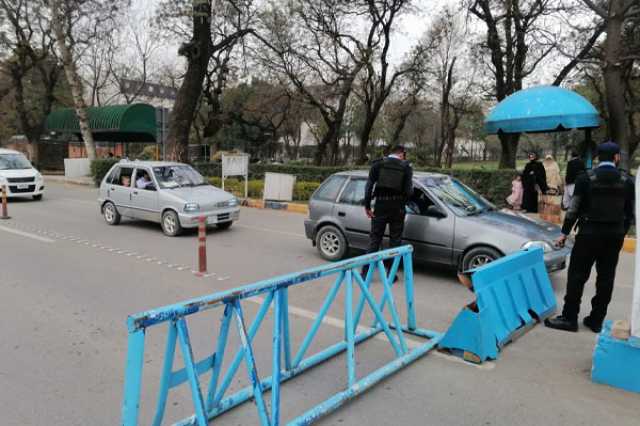 اسلام آباد ،آئی ایٹ میں پٹرول پمپ پر ڈکیتی کی واردات ، ڈاکووں نے شہری سے 55لاکھ روپے لوٹ لئے