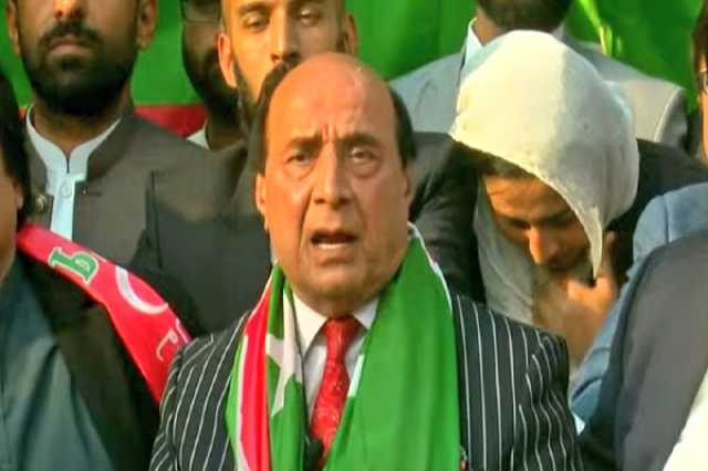 ستائیسویں ترمیم میں چندلوگوں کومزیدمضبوط کرکے مسلط کردیاگیا،لطیف کھوسہ