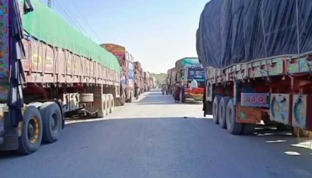 کرم کیلئے ٹرکوں کی نقل و حمل کی پیشگی اطلاع نہیں، ناخوشگوار واقعہ پیش آ سکتا ہے: ہنگو انتظامیہ کا کمشنر کوہاٹ کو خط