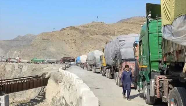 کرم: مرکزی شاہراہ 5 ماہ سے بند، پارا چنار اور بگن میں دھرنے جاری
