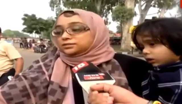 کس قانون کے تحت بچوں کو ماؤں سے الگ کیا جارہا ہے، بھارتی بارڈر پر خواتین کا احتجاج