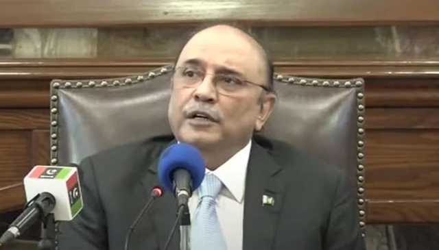 ہمیں ایسے معاشرے کی ضرورت ہے جہاں بلاخوف و خطر صحافت کی جاسکے: صدر مملکت