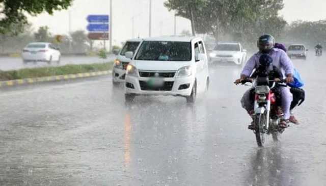 پنجاب کے مختلف شہروں میں بارش سے گرمی کا زور ٹوٹ گیا