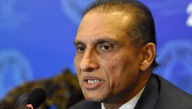 بھارت پاکستان کو کمزور نہ جانے، بیٹھ کر بات کرلے تو بہتر ہوگا، اعزاز چوہدری