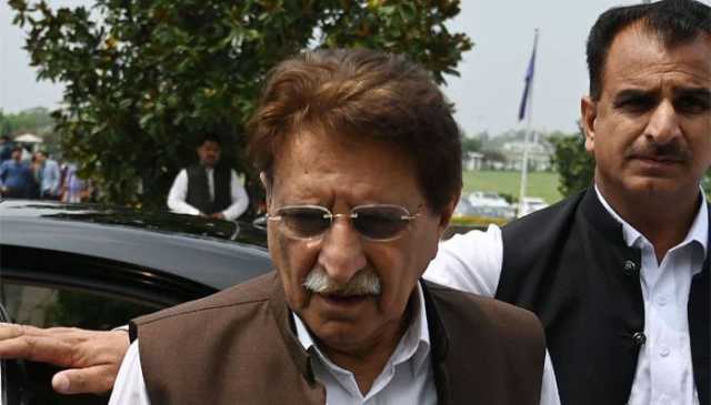 راجہ فاروق حیدر کی متاثرینِ گولہ باری سے اظہارِ یکجہتی کیلئے وادیٔ نیلم آمد