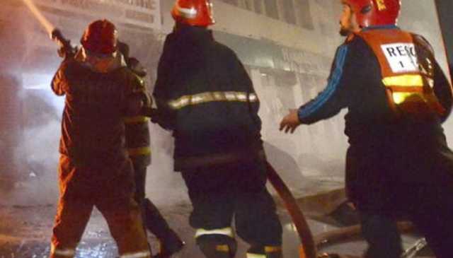 پشاور: رنگ روڈ پر مڈیسن کے گودام میں آتشزدگی، آگ بجھانے والے ادارے مصروف